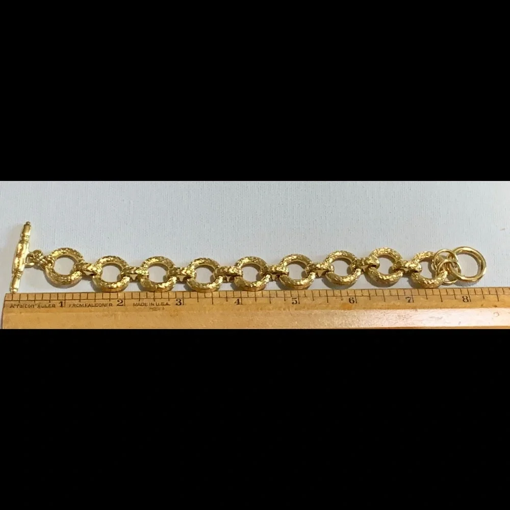 Kenneth Lane KJL Lightweight Gold Plated Bracelet - Picture 4 of 7